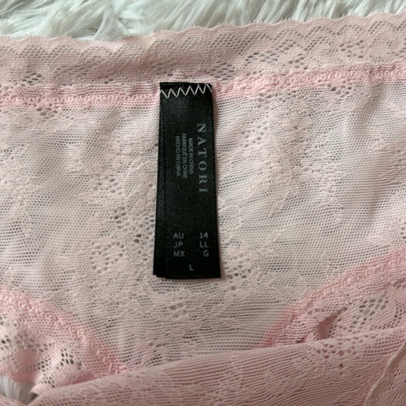 NATORI
ESCAPE THONG - Picture 5 of 7